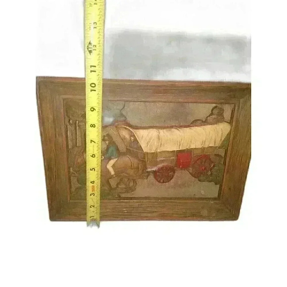 Vintage 3D Faux Wood Carved Syroco Inc Horse Buggy Wall Hanging Retro Décor - Picture 6 of 6